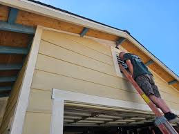 How To Choose The Right Materials for Your Siding Installation in 'Bayou Country Clu, LA